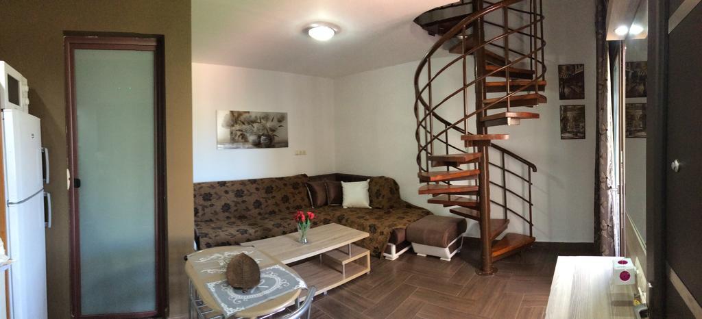 Palmyra Studios Ставрос Екстериор снимка