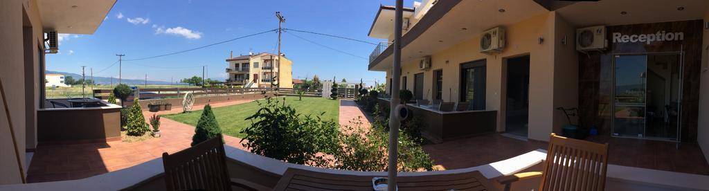 Palmyra Studios Ставрос Екстериор снимка
